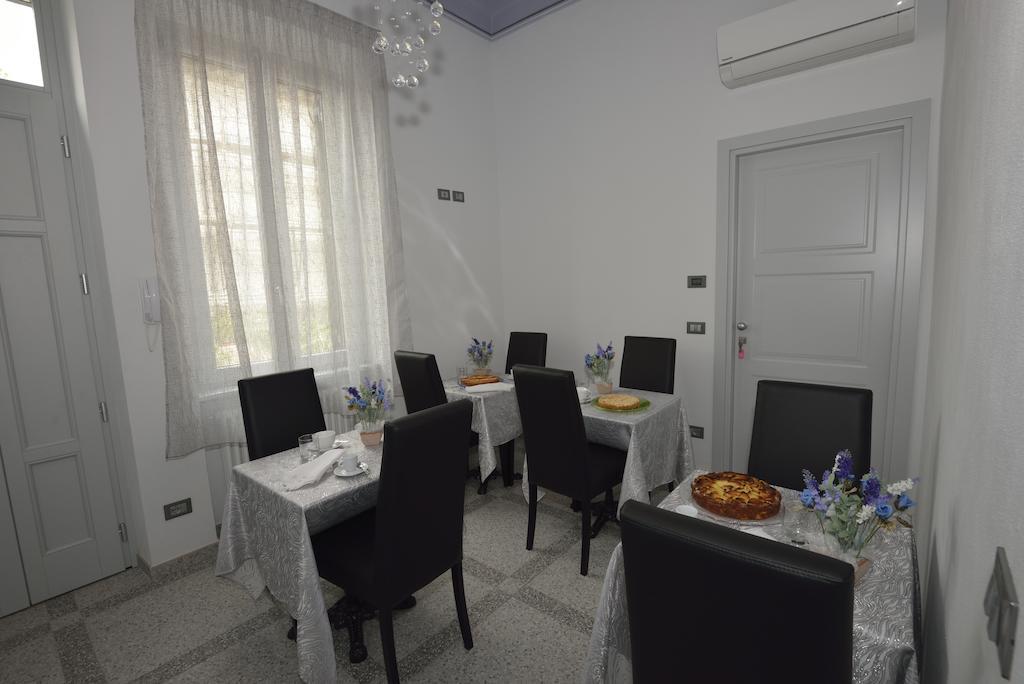 Double Room,235120169:JPEG