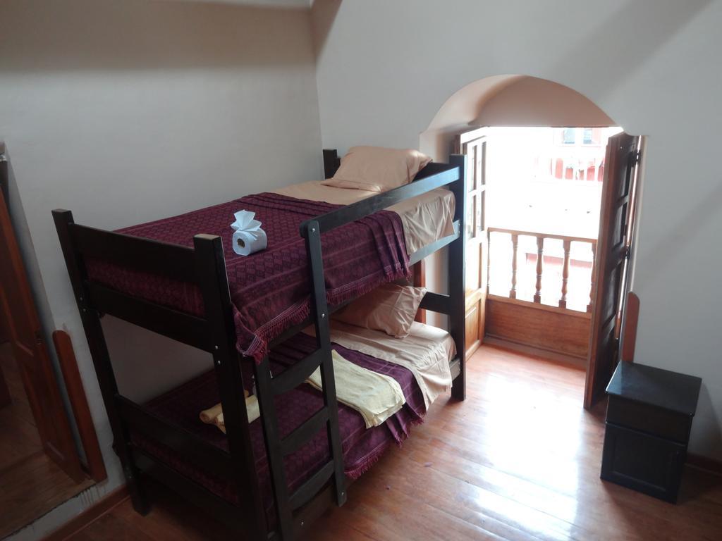 Mixed Dormitory Room,220792139:JPEG