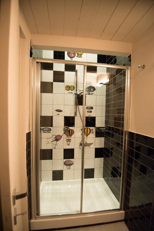 Triple Room Split Level