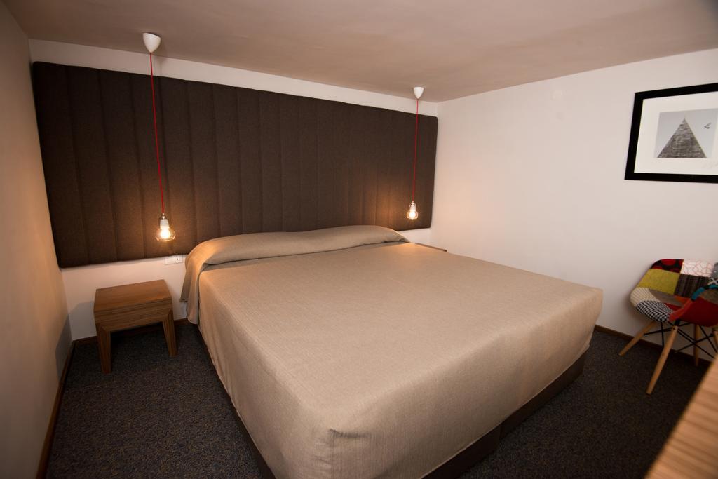 Triple Room Split Level