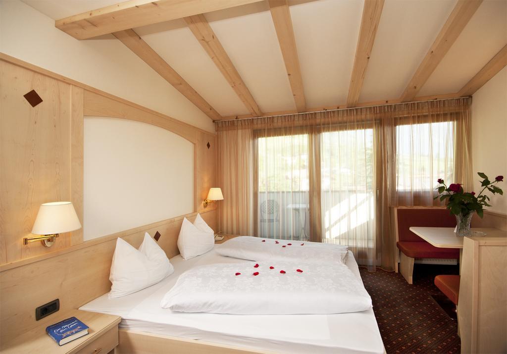 Großes Doppelzimmer