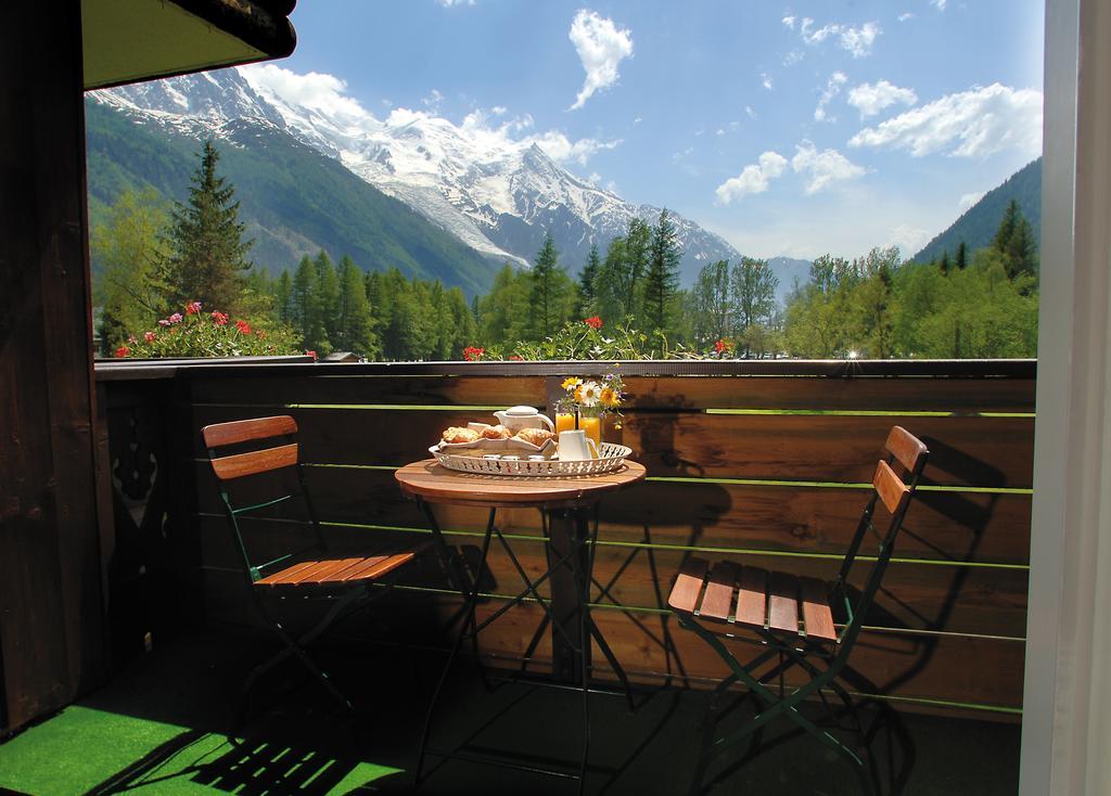 Triple Room with Mountain View,691664145:JPEG