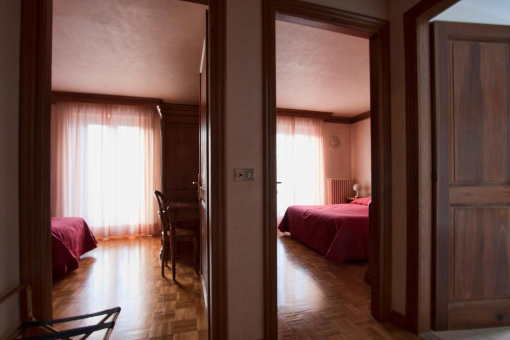 Two Adjacent Double or Twin Rooms,327163183:JPEG