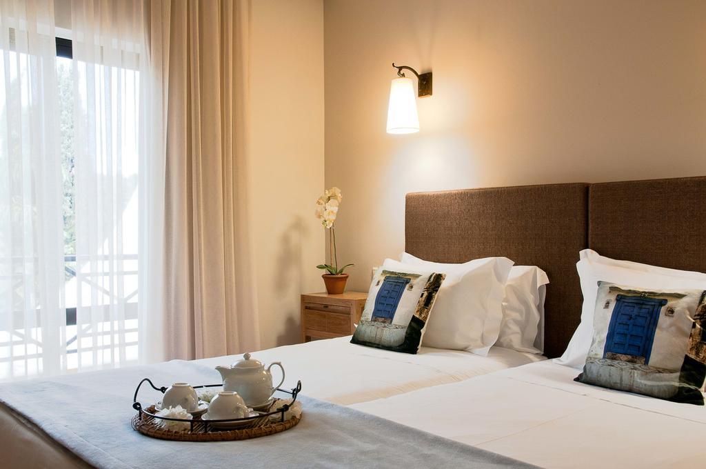 Quarto com 2 Camas de Solteiro