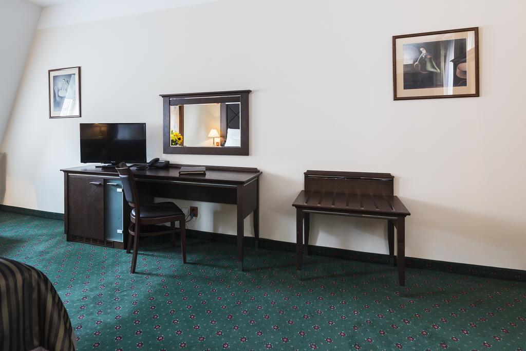 Deluxe Triple Room