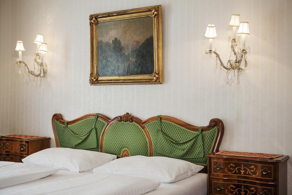 Comfort Double Room large bathroom