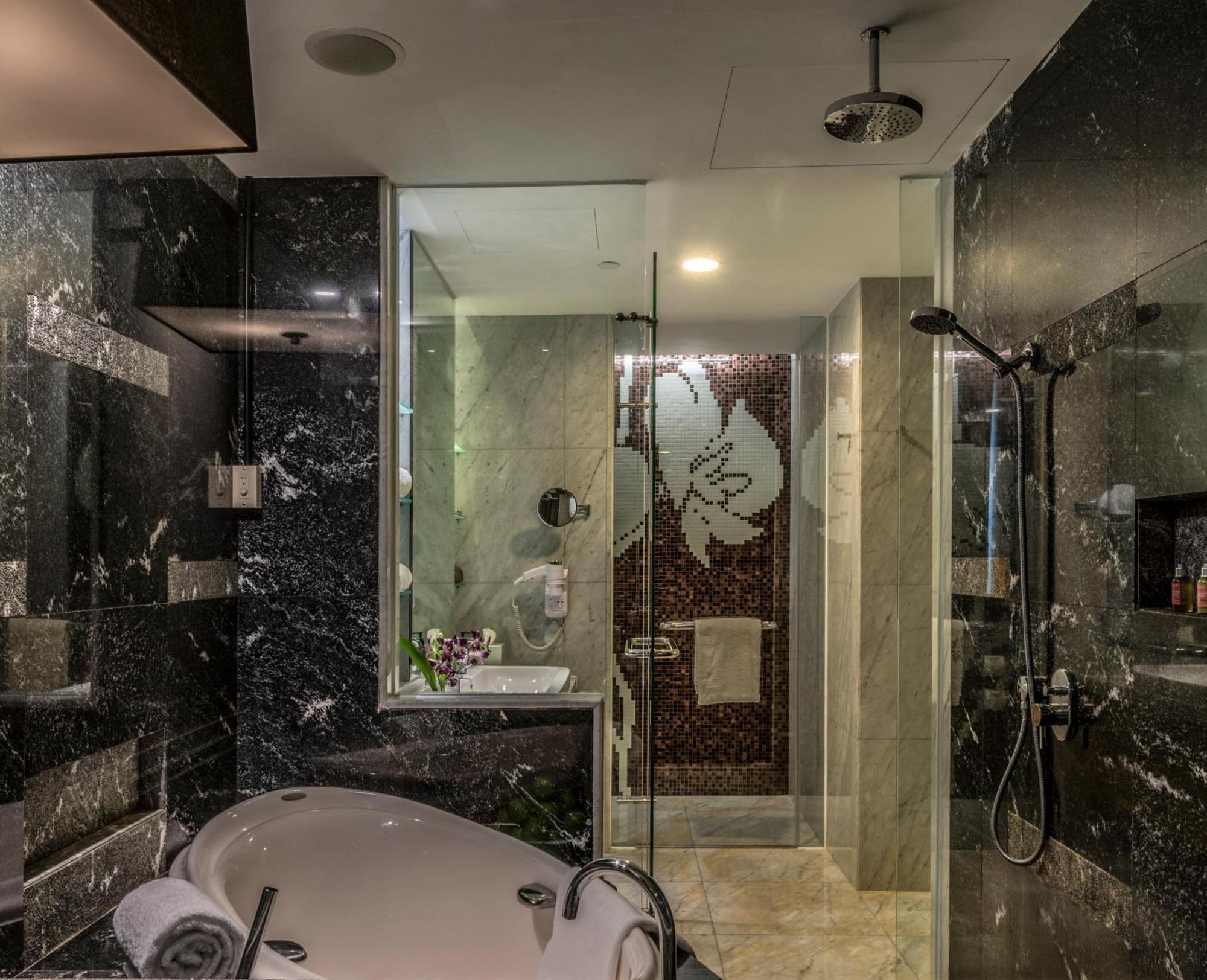 Suite Brown