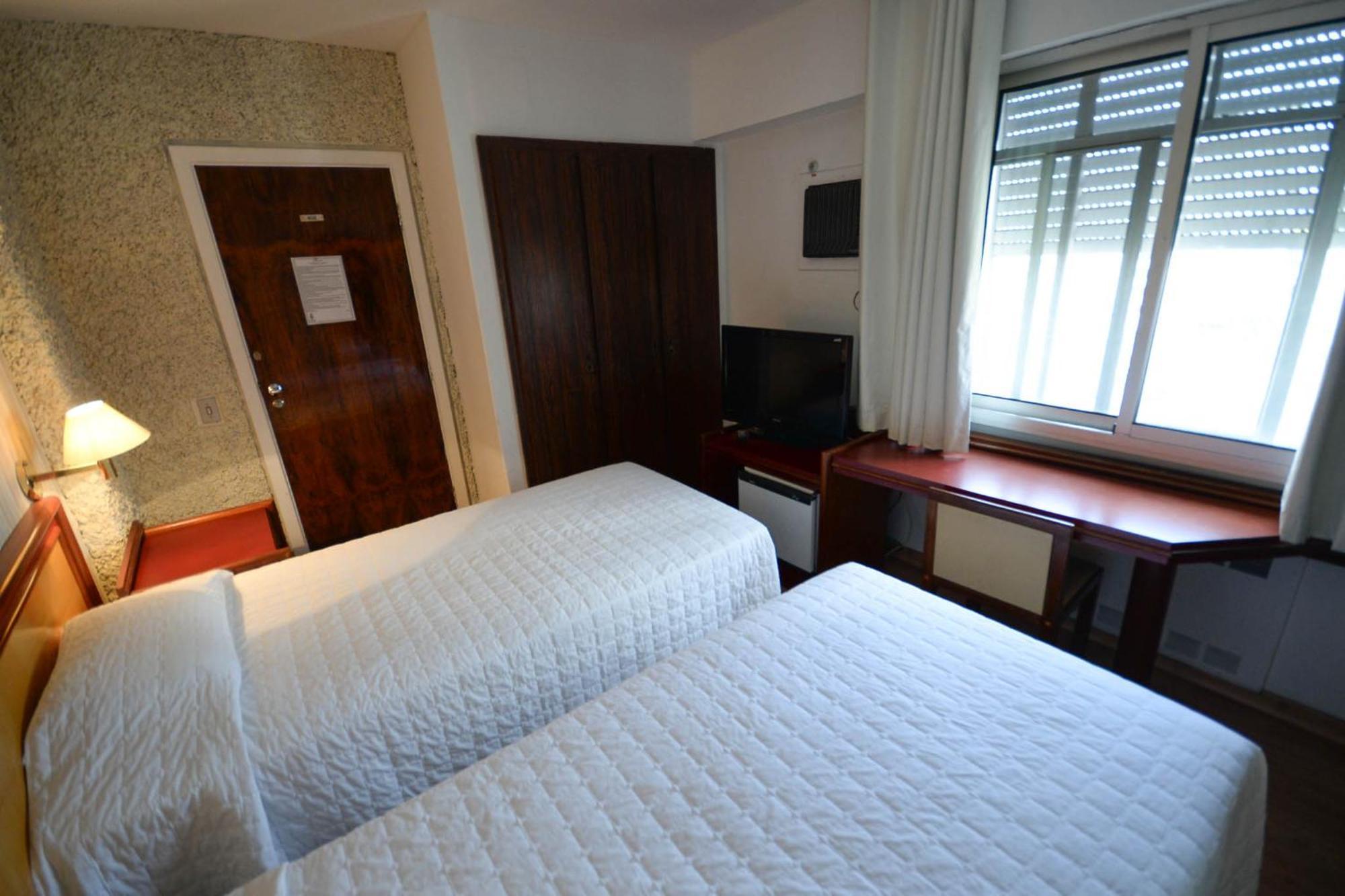 Standard Twin Room,1212743599:JPEG