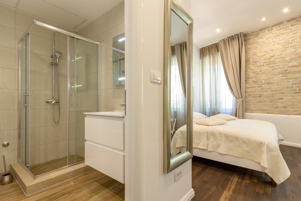 Deluxe Double Room Extra Bed