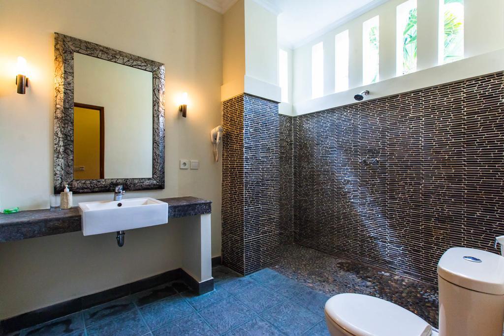 Standard Double Room with Pool View