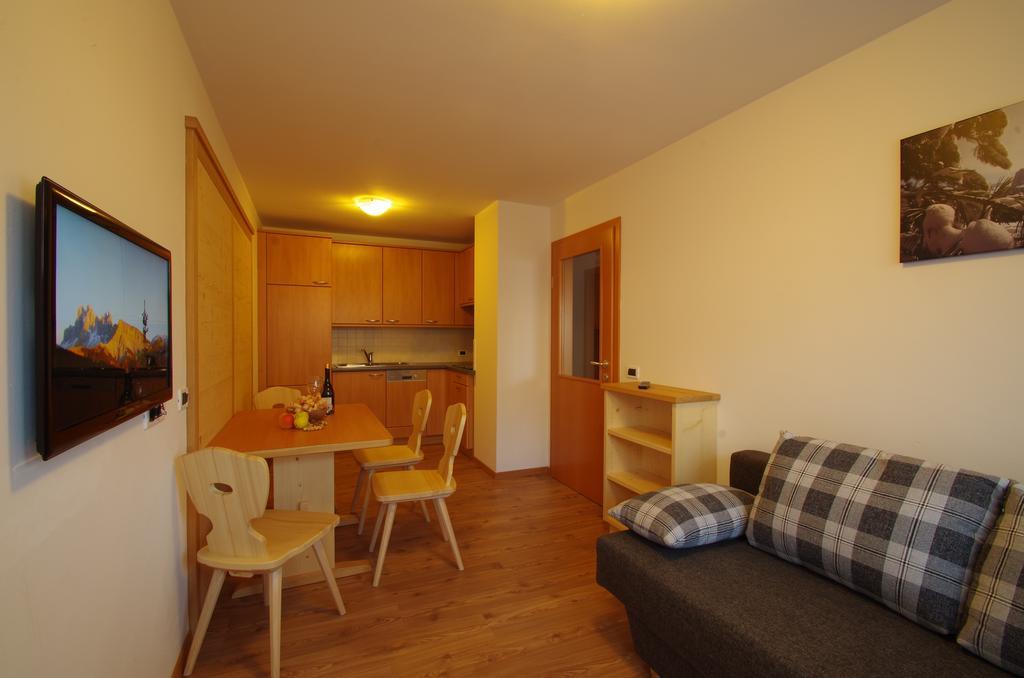 One-Bedroom Apartment,631951371:JPEG