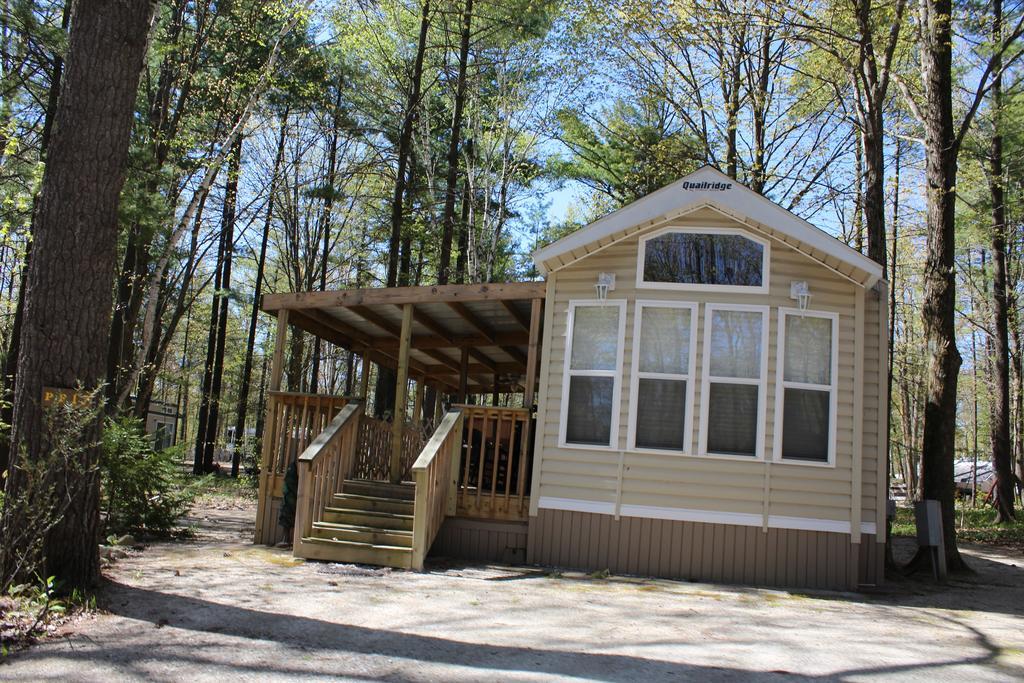 Two-Bedroom Park Model,347211520:JPEG