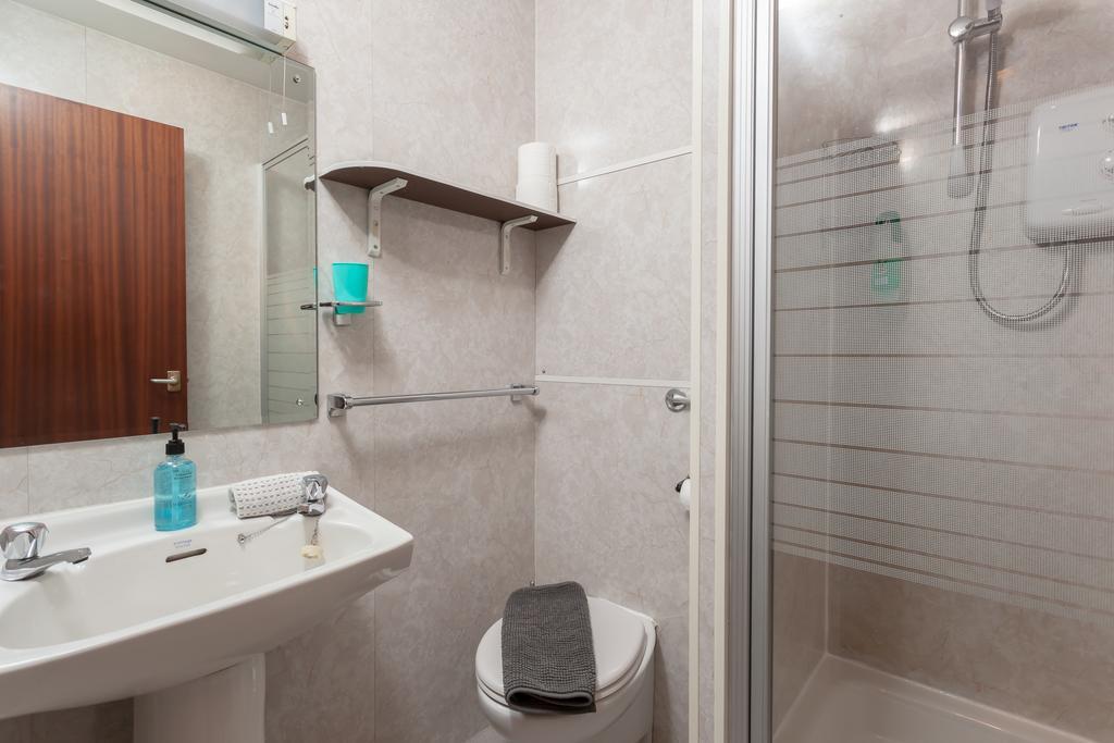 Family Room Private Bathroom