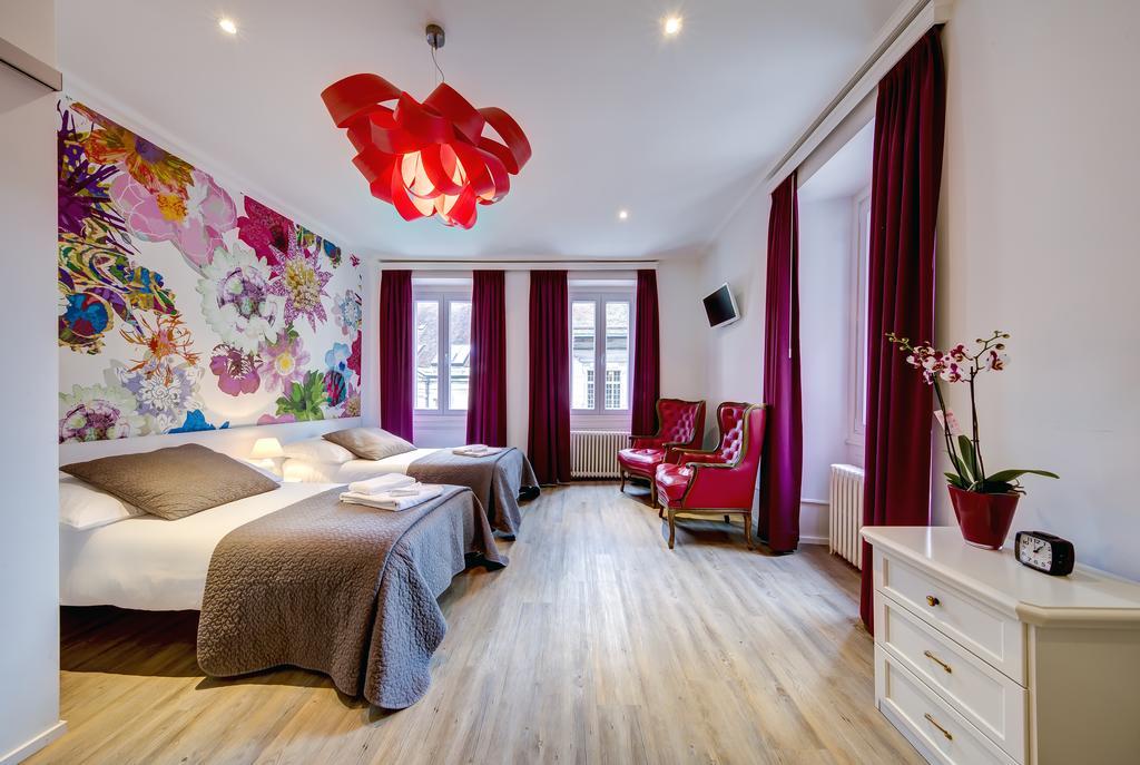 Large Twin Room,642083997:JPEG