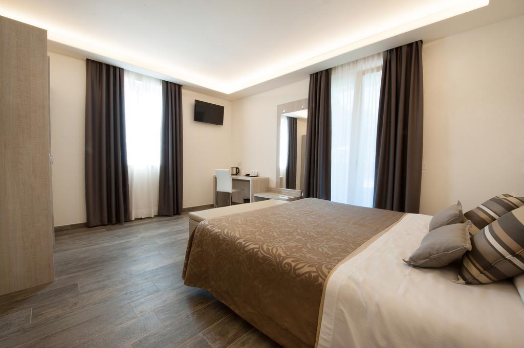 Superior Double Room,707655655:JPEG