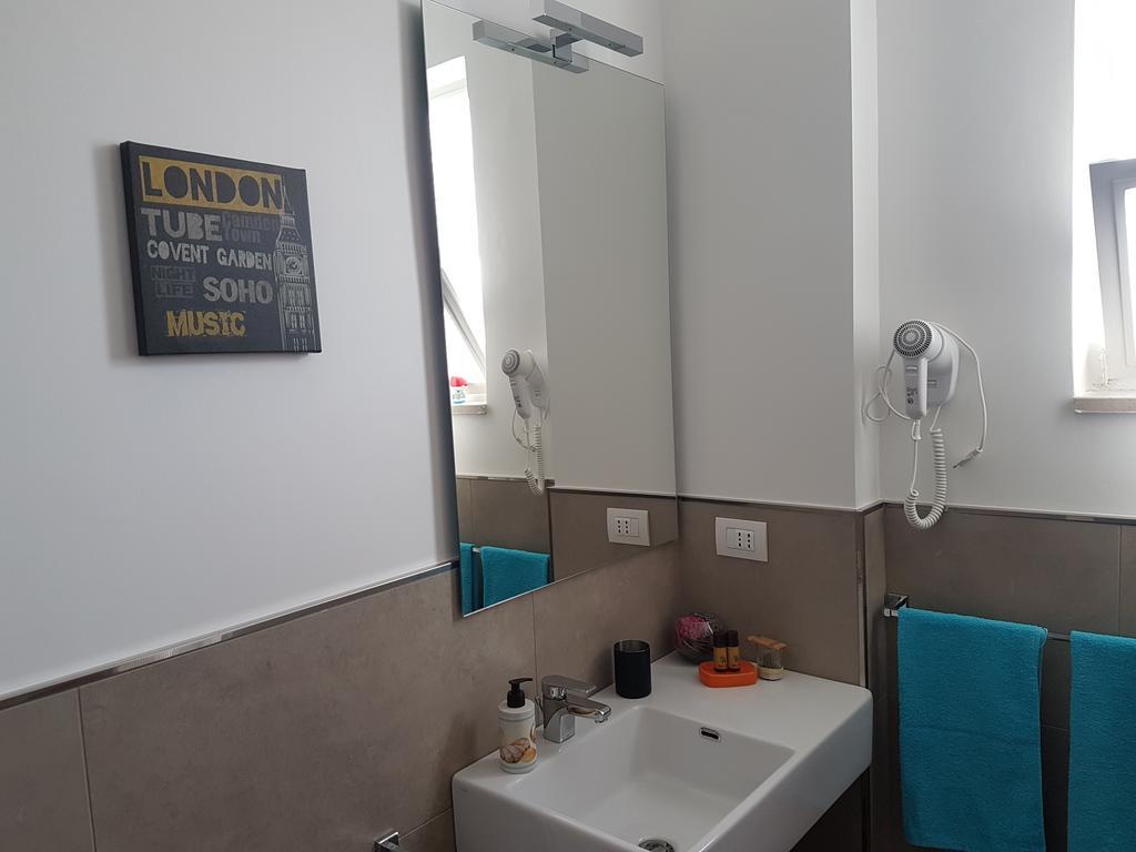Double Room Private Bathroom