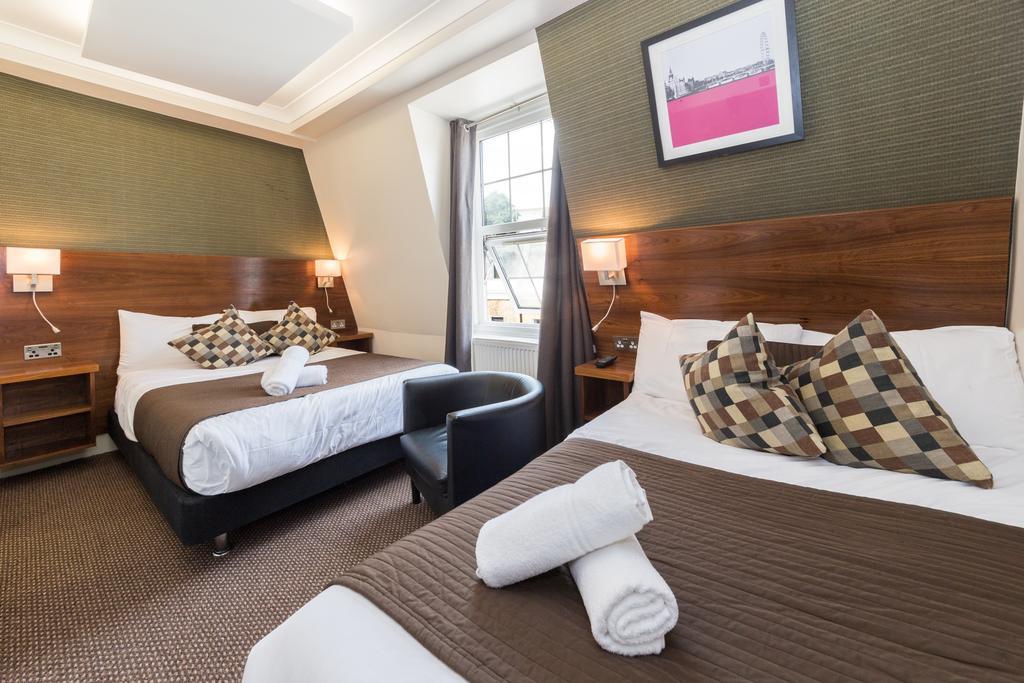 Chambre Quadruple avec Salle de Bains Privative