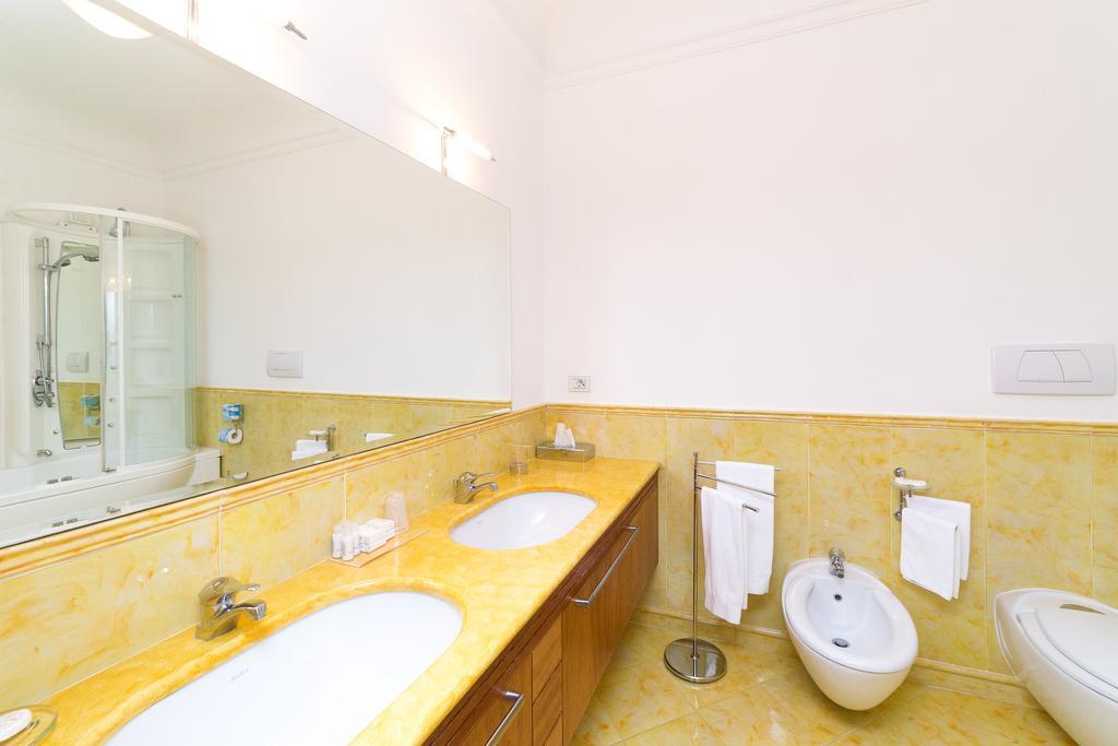 Suite met Kingsize Bed en Balkon