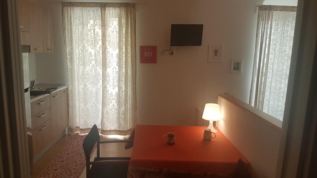 Family Studio,424190322:JPEG