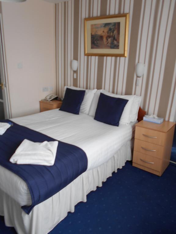 Quadruple Room with Private Bathroom,423537696:JPEG