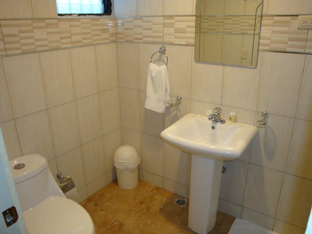 Twin Room Private Bathroom