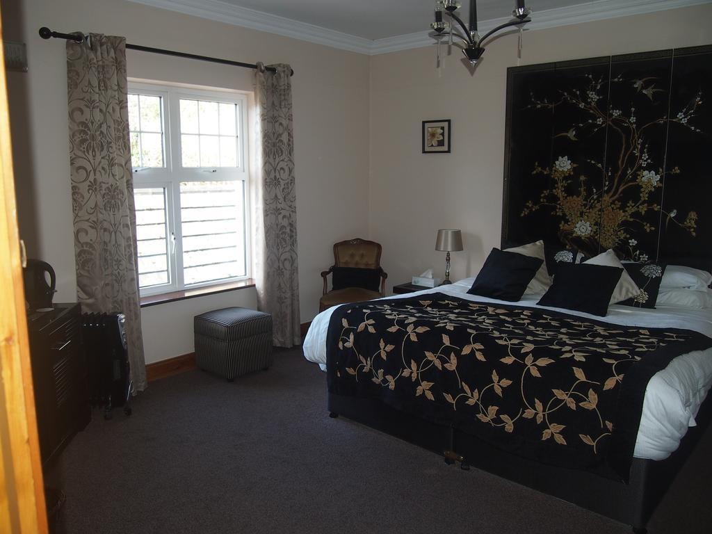 Superior King Room,645358362:JPEG