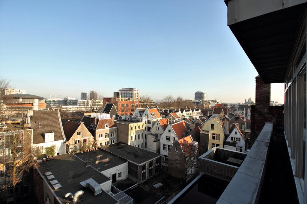 Penthouse with City View