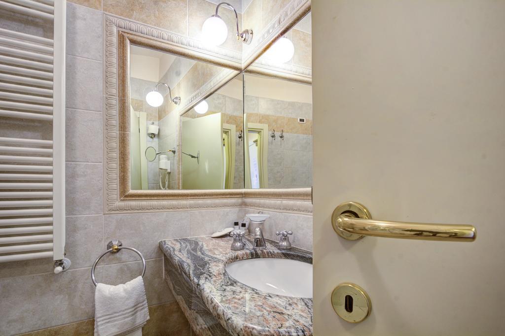 Triple Room,1030009165:JPEG