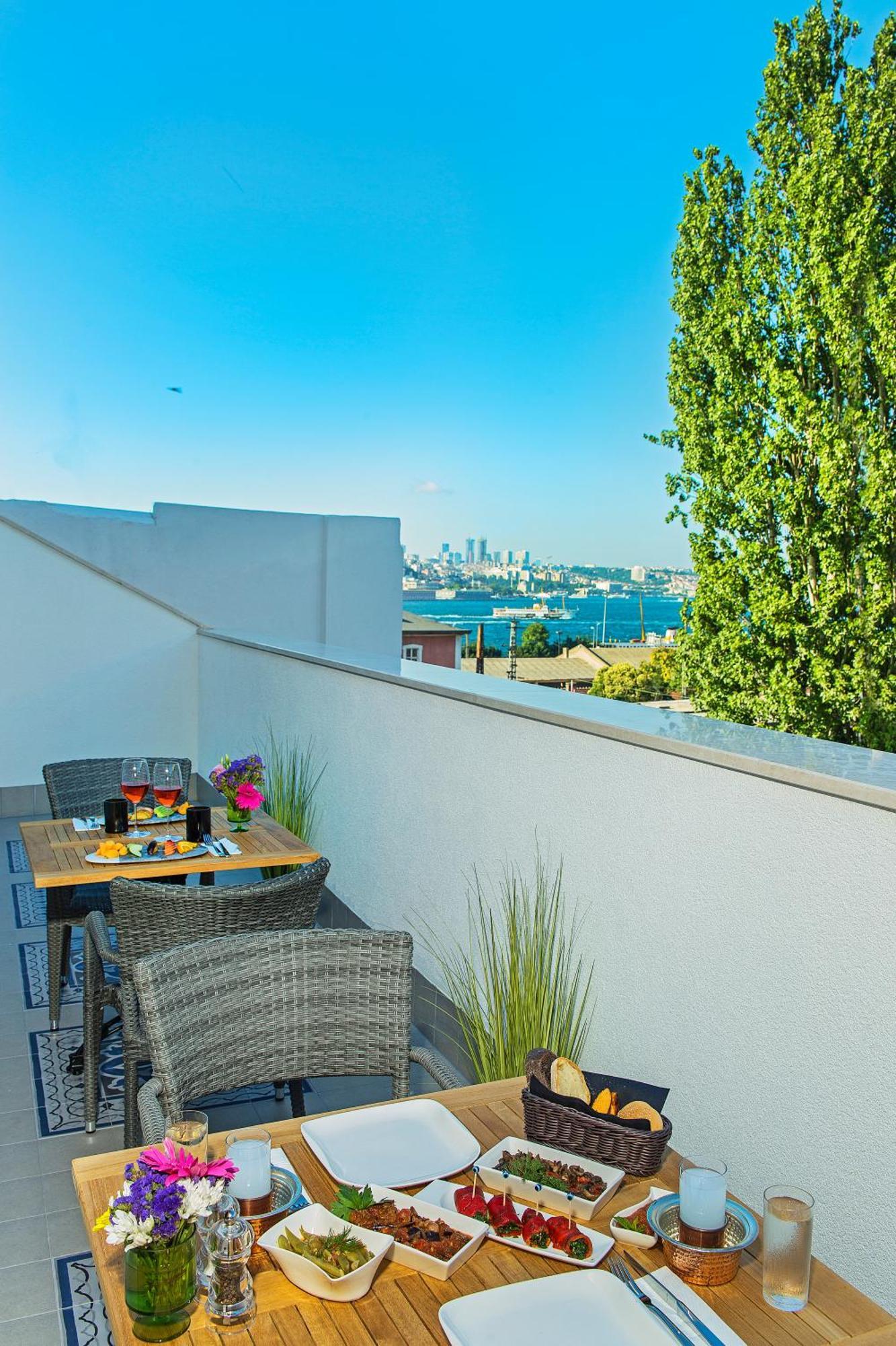 Queen Room Balcony