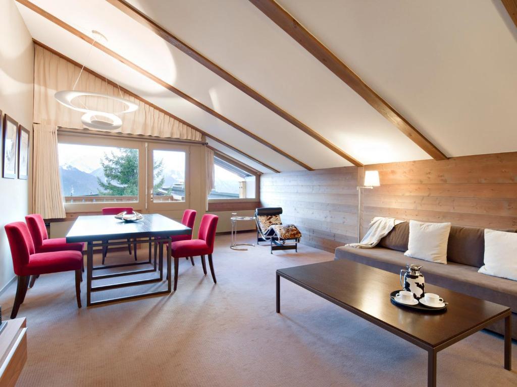 Chalet Suite,50025669:JPEG