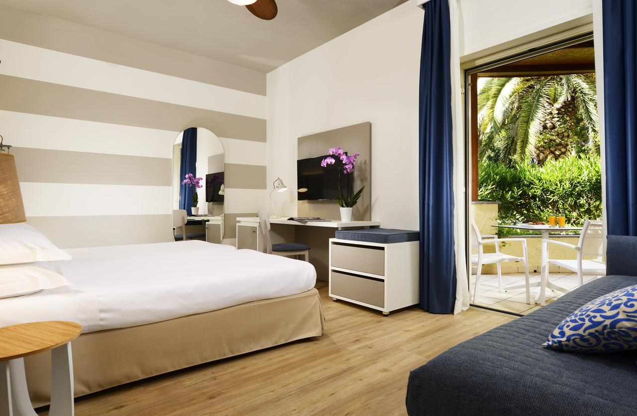 Superior Double Room (2 Adults + 2 Children)- Detached Villa,750150308:JPEG