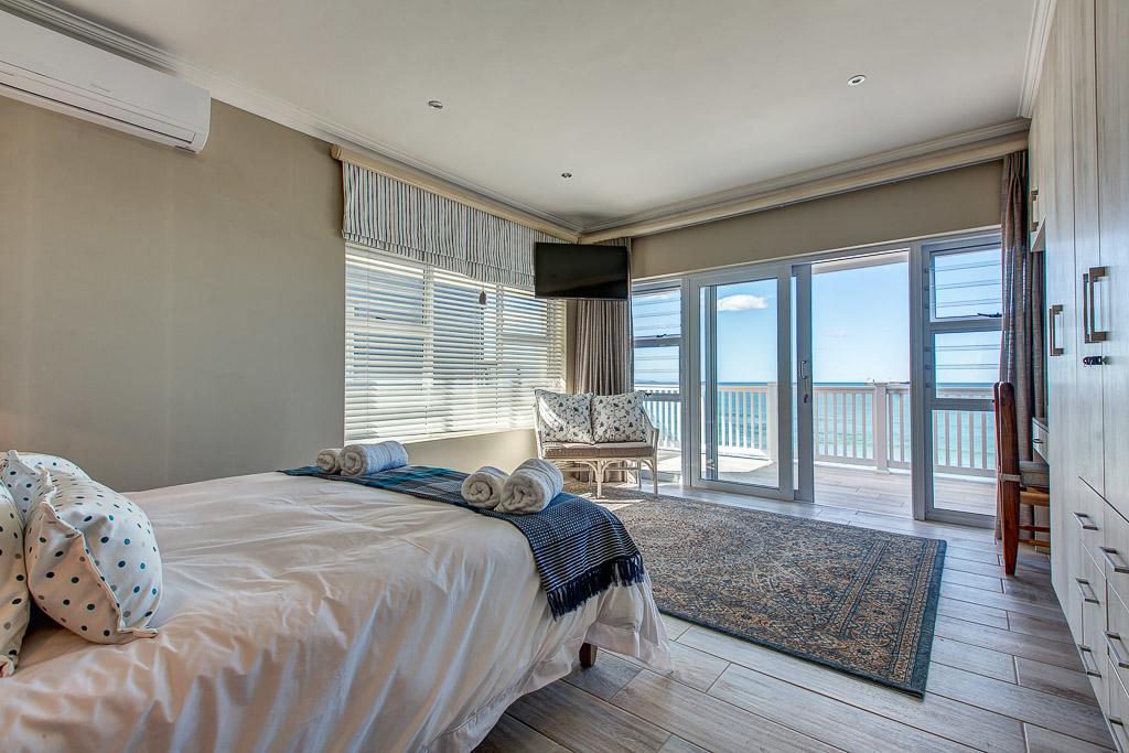 Queen Room Sea View