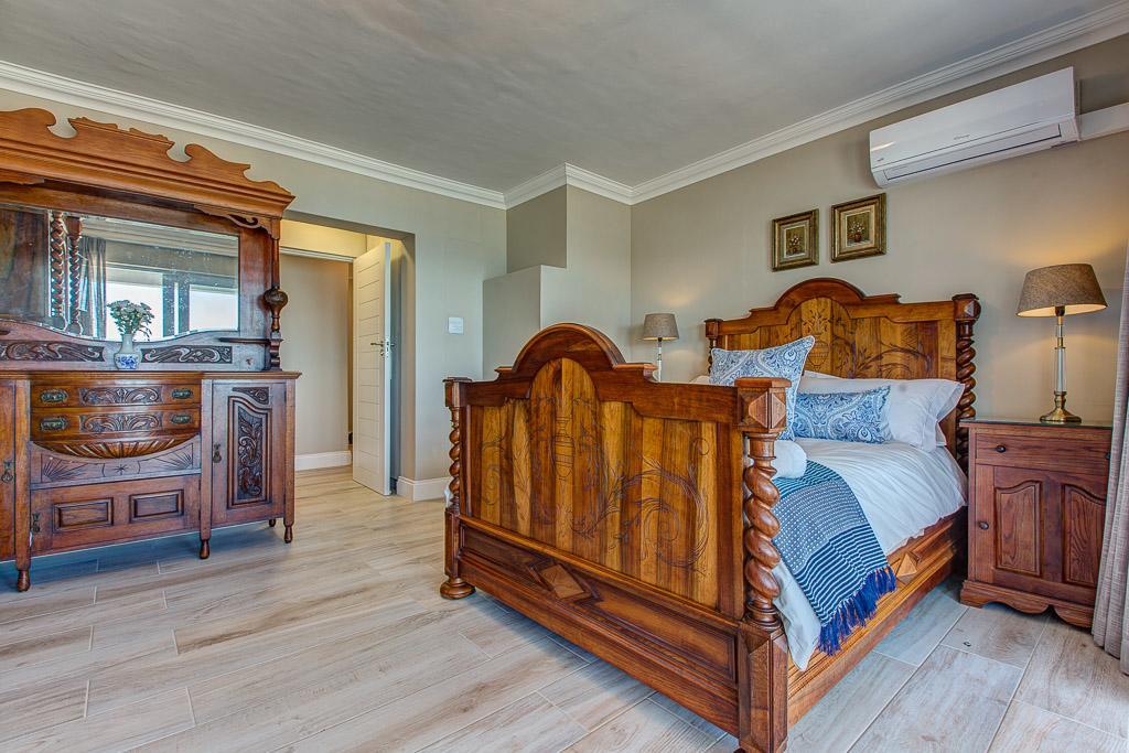 Queen Room Sea View