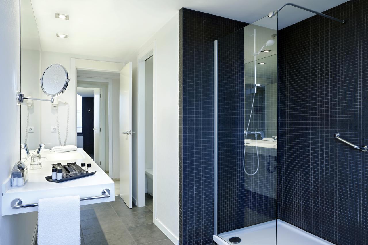 Quarto Superior com 2 Camas de Solteiro e Cama Extra