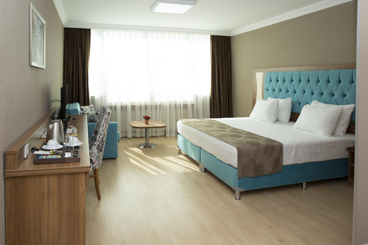 Single Room,525852369:JPEG