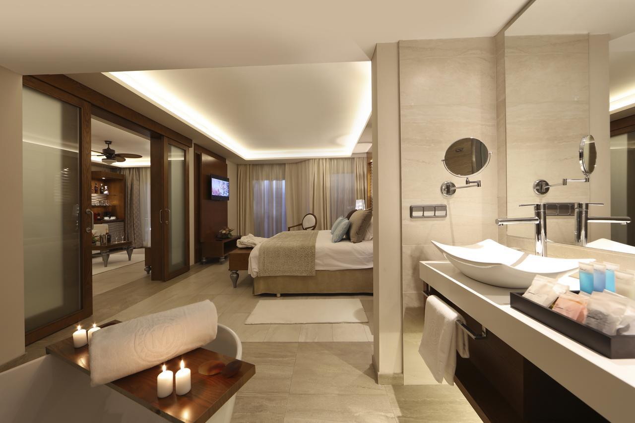 Suite met Zwemtoegang (Hot Tub Buiten) - Gratis WiFi