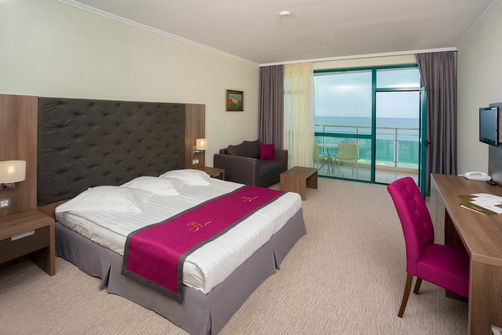Double or Twin Room with Sea View and Balcony (2 Adults + 1 Child up to 12 years old) - Free Minibar Drinks