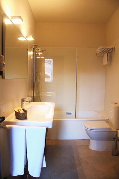 Double or Twin Room,60924442:JPEG