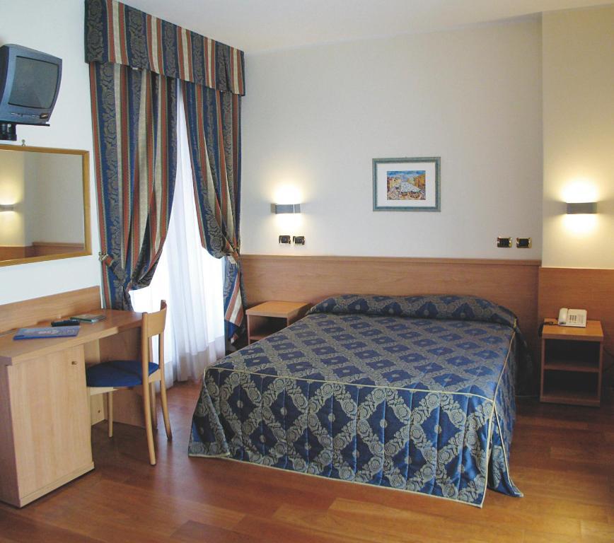 Doppelzimmer zur Einzelnutzung mit Balkon (1 Erwachsener)
