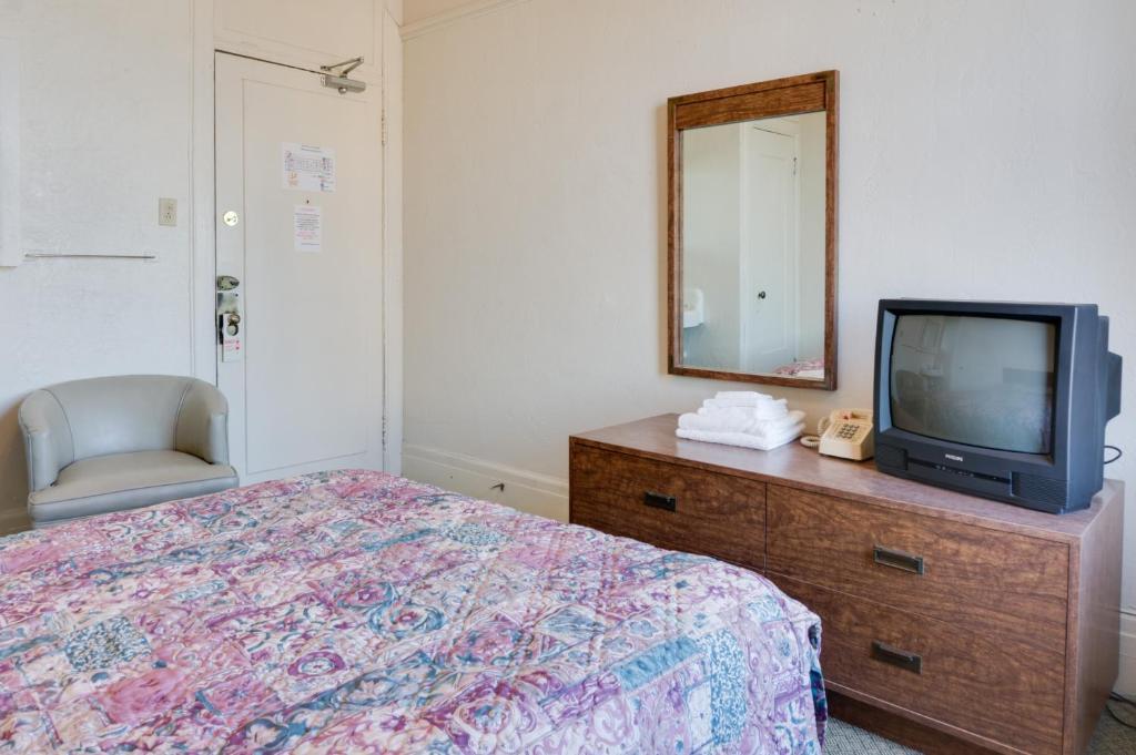 Double Room Two Double Beds
