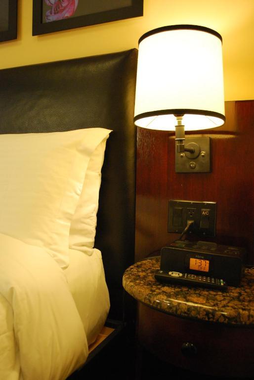 Quarto Queen Superior