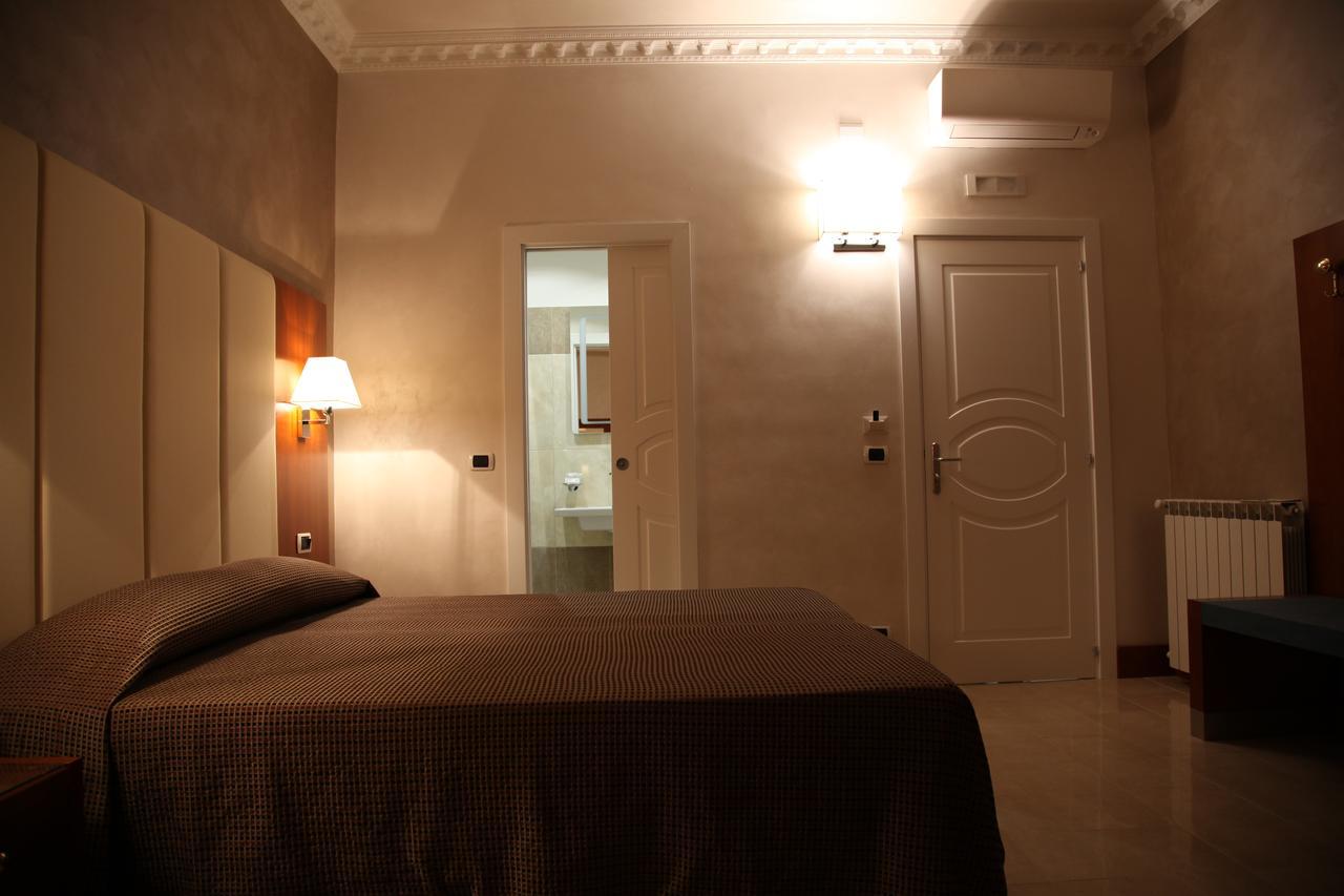 Two-Bedroom Apartment,1091782716:JPEG