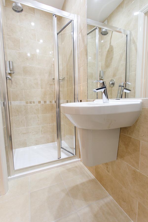 Triple Room Bathroom
