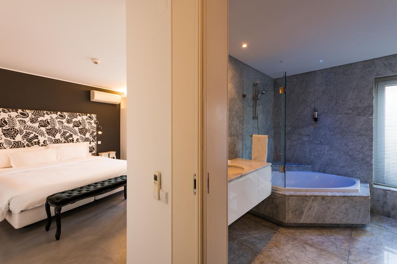 One-Bedroom Apartment with Panoramic View,633134058:JPEG