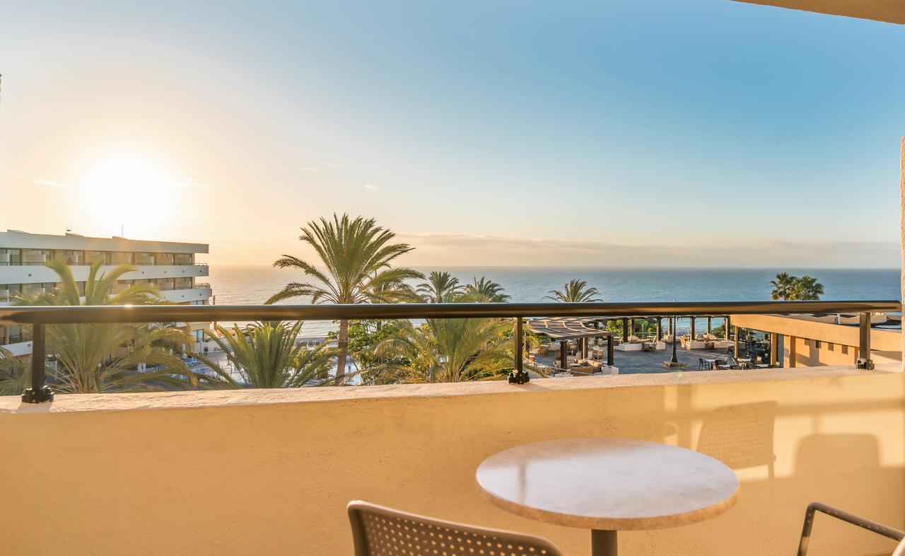 Twin Room with Partial Sea View