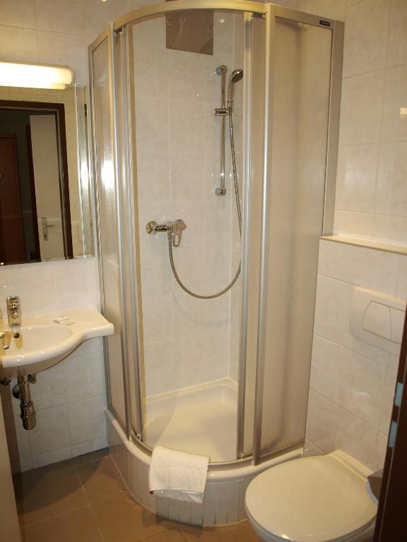 Single Room,66504748:JPEG