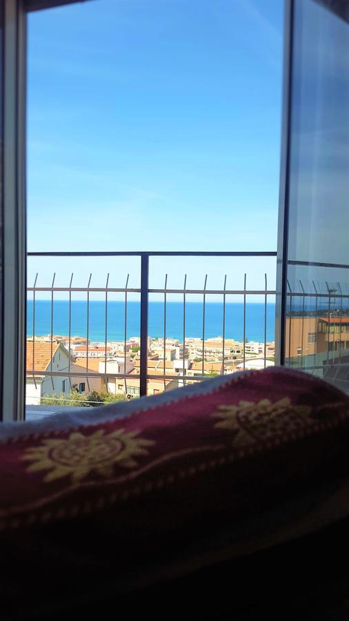 Camera Familiare con Vista Mare