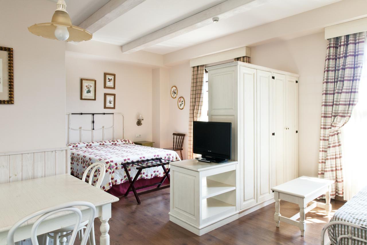 Standard Room Access to PortAventura Park 1 ticket to Ferrari Land
