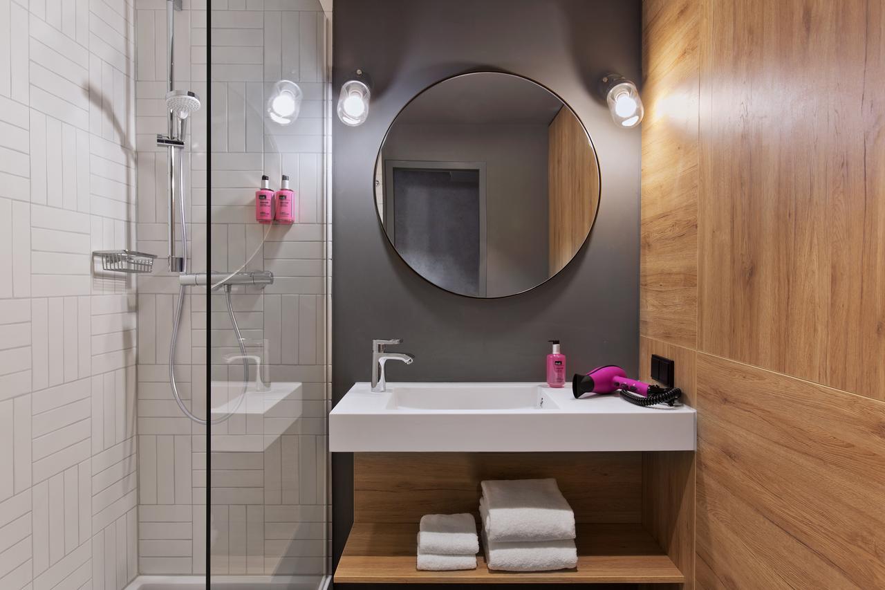 Moxy Kamer met Queensize Bed