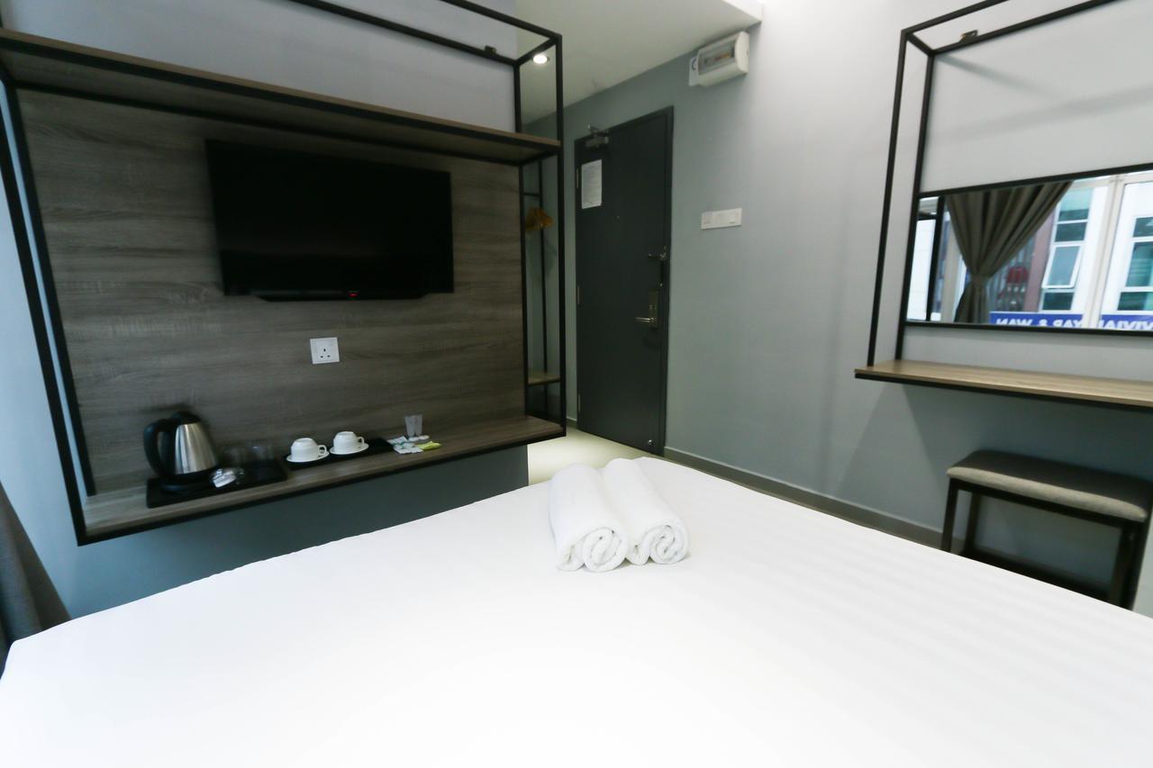 Standard Queen Room with Window,644186019:JPEG